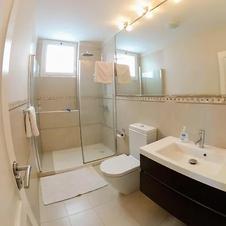 Apartmán Facing The Ocean - Full Appt With 2 Double Bedroom *