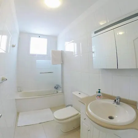 Facing The Ocean - Full Appt With 2 Double Bedroom Tabaiba