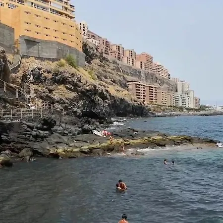 Apartment Facing The Ocean - Full Appt With 2 Double Bedroom *